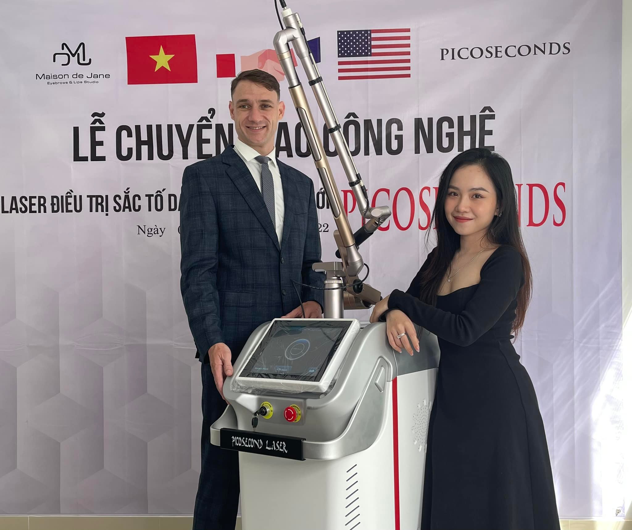 hpmed chuyển giao máy laser picoseconds cho master phun xăm Thảo Trần - 08