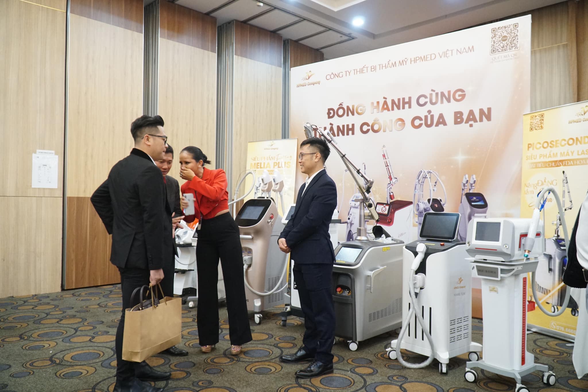 HPMED Trong Sự Kiện Phun Xăm Group 3T Lớn Nhất Việt Nam ⭐ 6 HPMED Trong Sự Kiện Phun Xăm Group 3T Lớn Nhất Việt Nam - 06