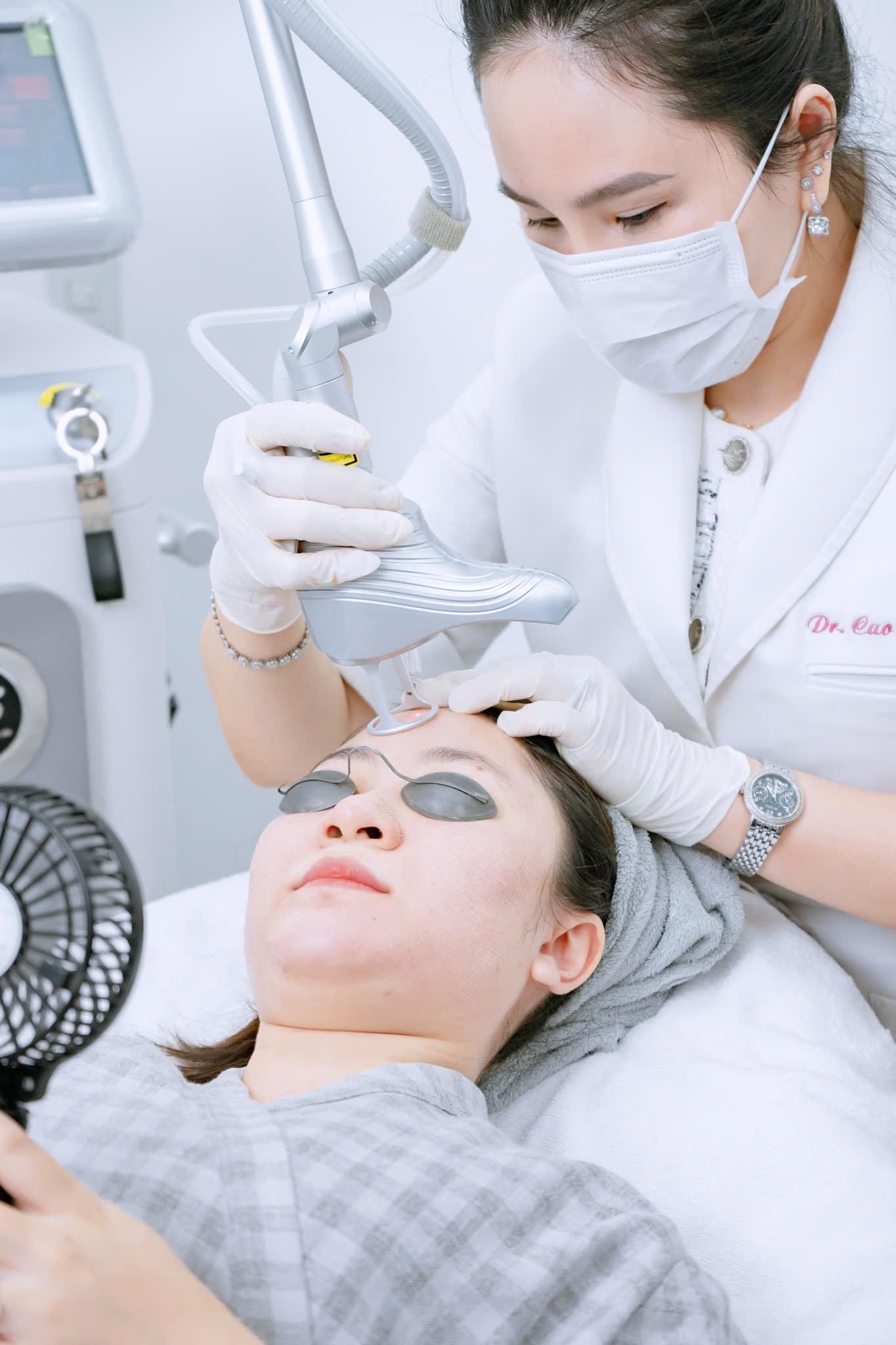 HPmed Hân Hạnh Đồng Hành Cùng Phòng Khám Da Liễu Akina 11 IMG 6421